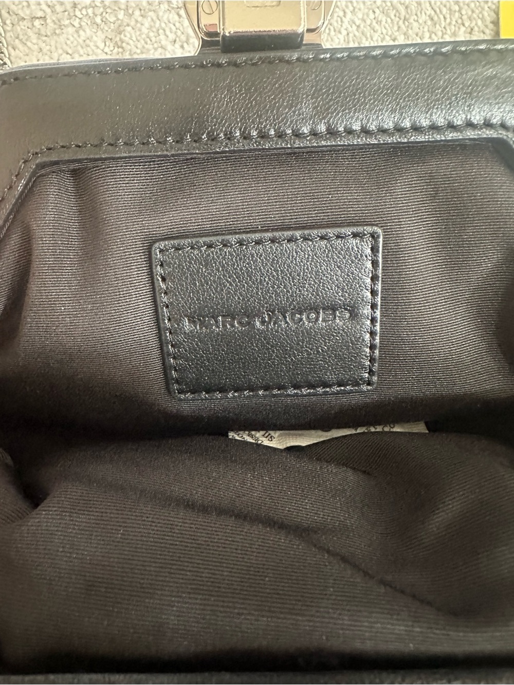 NWT Marc Jacobs Black Leather Claw Clip Shoulder Bag with Silver Chain - Picture 3 of 9